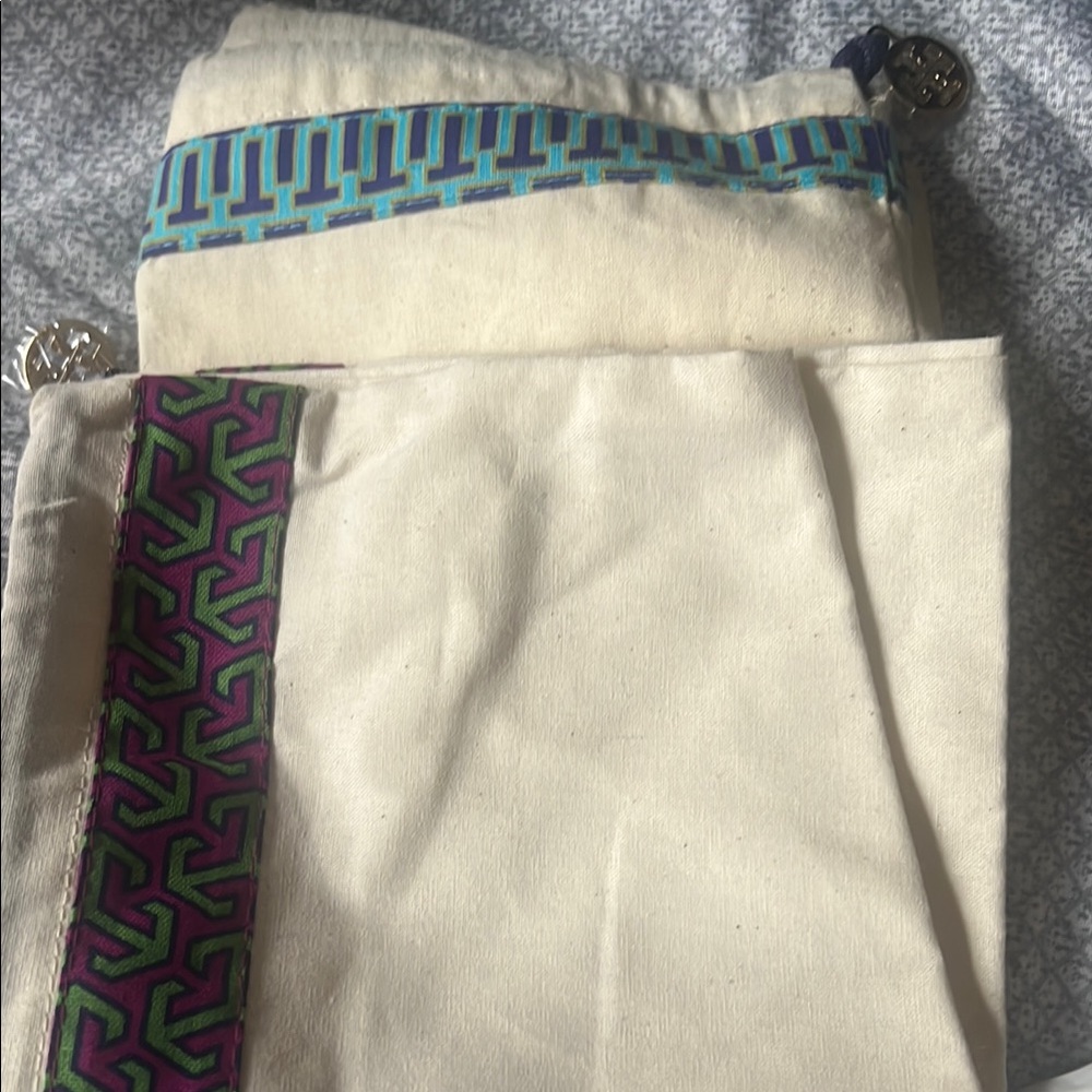 Tory Burch Cream dust bags with Geometric Trim